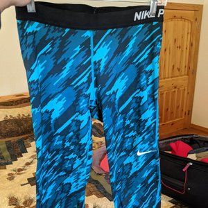 Nike Pro Dri Fit Capri Leggings